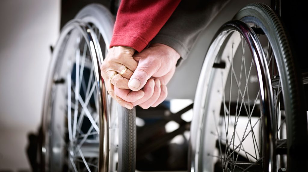 La notion de tierce personne en droit Roussel